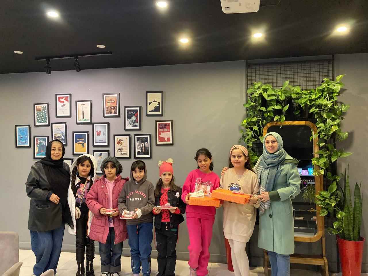 مسابقه کتابخوانی کافه اردیبهشت